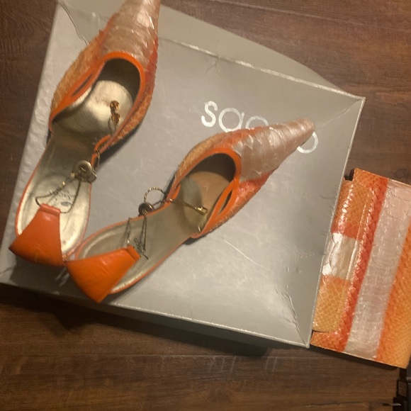 Sacco shoe EUR size 11 shoe with matching purse. - Picture 9 of 9